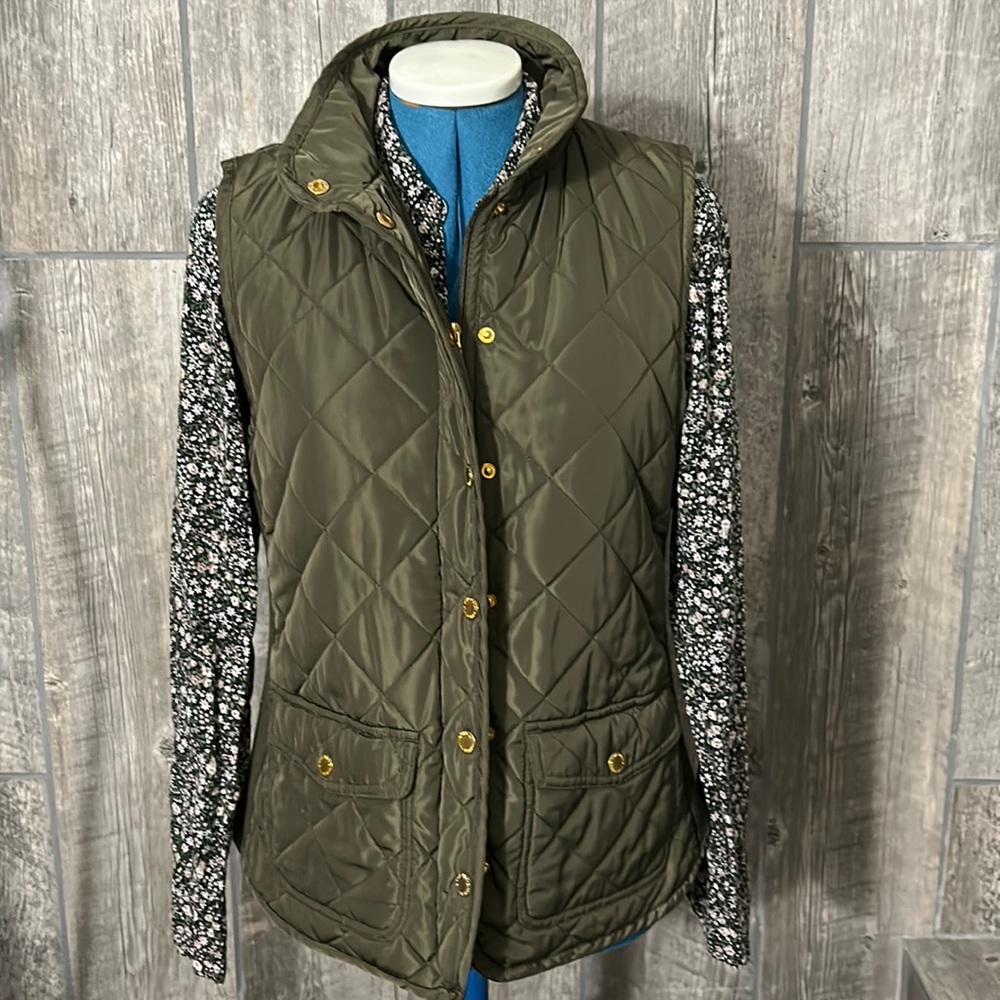 Max Studio Vest , size Small in  dark green